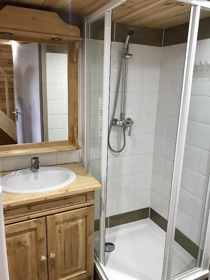 Appartement Ski Au Pied لو دوز آلب شقة